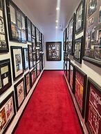 The Adler a Hollywood Hills Hotel