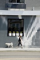 The Adler a Hollywood Hills Hotel