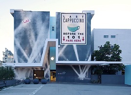 The Adler a Hollywood Hills Hotel