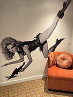 The Adler a Hollywood Hills Hotel