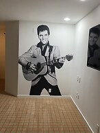 The Adler a Hollywood Hills Hotel