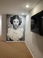 The Adler a Hollywood Hills Hotel