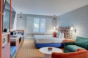 The Adler a Hollywood Hills Hotel