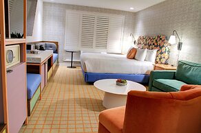 The Adler a Hollywood Hills Hotel