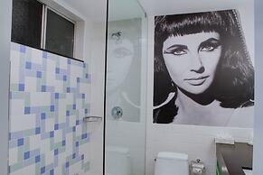 The Adler a Hollywood Hills Hotel