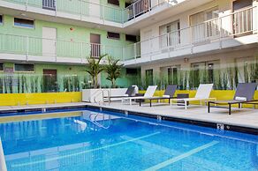 The Adler a Hollywood Hills Hotel