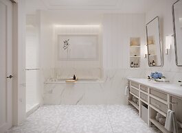 Naples Beach Club, a Four Seasons Resort