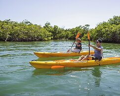 Naples Beach Club, a Four Seasons Resort