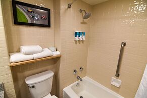 Best Western Plus Indianapolis North at Pyramids