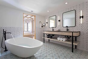 Arizona Biltmore, LXR Hotels & Resorts