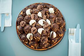 Alexander Hotel– Tel Aviv