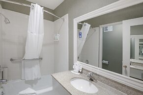 Ramada by Wyndham Costa Mesa/Newport Beach