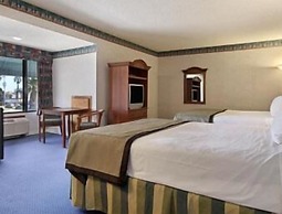 Travelodge by Wyndham Ocean Front