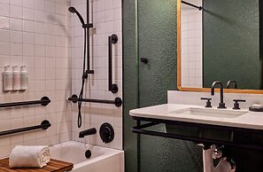 High Country Motor Lodge – Near NAU/Downtown