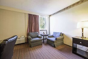 Fireside Inn & Suites Portland