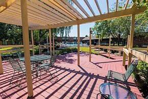 Fireside Inn & Suites Portland