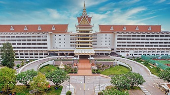 Hotel Cambodiana