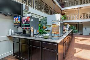 Coratel Plus Suites Wichita West Airport