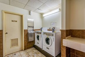 Coratel Plus Suites Wichita West Airport