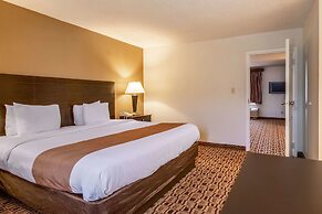 Coratel Plus Suites Wichita West Airport