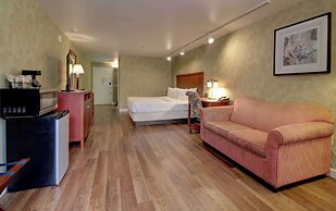 Senator Inn & Spa