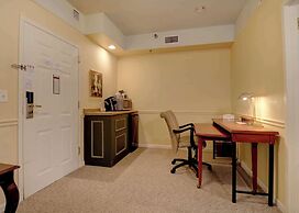 Senator Inn & Spa
