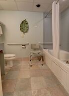 Senator Inn & Spa
