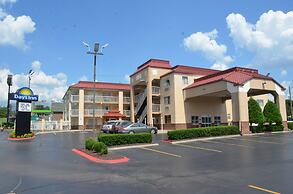 Days Inn by Wyndham Nashville Airport