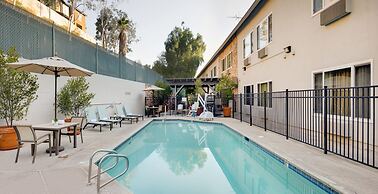 Ayres Hotel Corona – Riverside