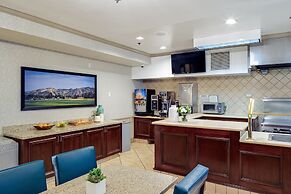 Ayres Hotel Corona – Riverside