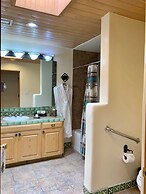 Inn on the Alameda