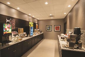 La Quinta Inn & Suites by Wyndham Lynchburg at Liberty Univ.