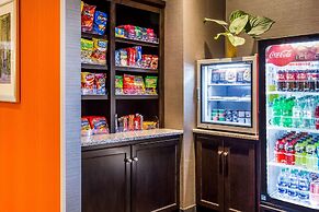 La Quinta Inn & Suites by Wyndham Lynchburg at Liberty Univ.