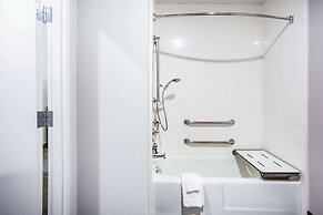 La Quinta Inn & Suites by Wyndham Lynchburg at Liberty Univ.