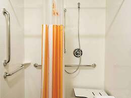 La Quinta Inn & Suites by Wyndham Lynchburg at Liberty Univ.