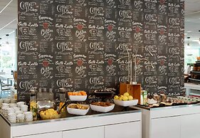 B&B HOTEL Cergy Port