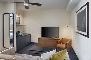 DoubleTree Suites by Hilton Hotel Lexington