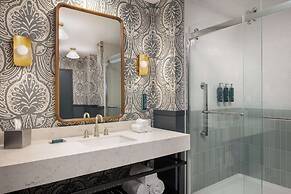 DoubleTree Suites by Hilton Hotel Lexington