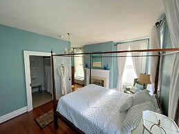 Meadows Inn Bed & Breakfast