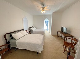 Meadows Inn Bed & Breakfast