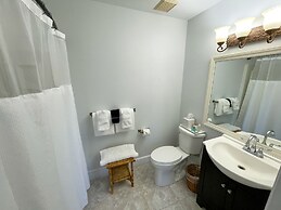 Meadows Inn Bed & Breakfast