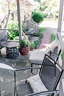 Meadows Inn Bed & Breakfast