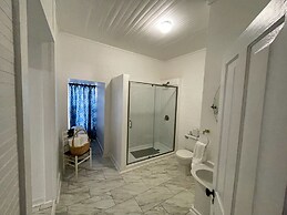 Meadows Inn Bed & Breakfast