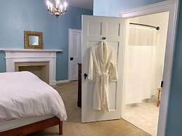 Meadows Inn Bed & Breakfast