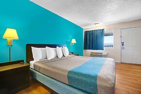 Motel 6 Fort Bragg, CA