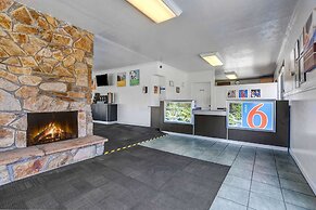 Motel 6 Fort Bragg, CA
