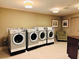 Best Western Plus Stoneridge Inn & Conference Centre