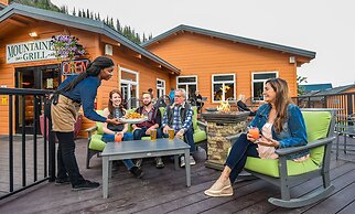 Denali Bluffs Hotel