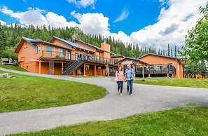Denali Bluffs Hotel