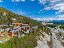 Denali Bluffs Hotel